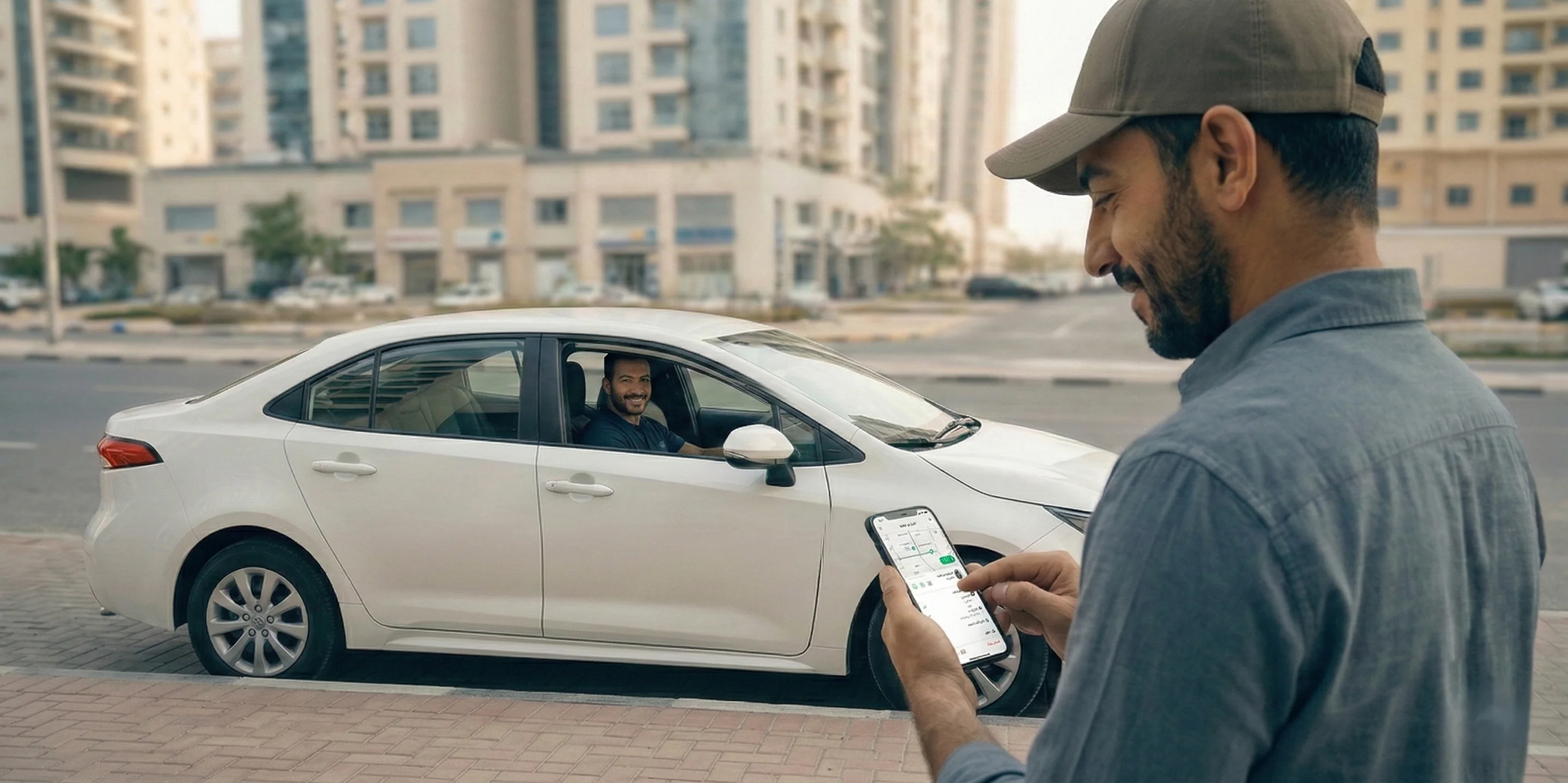 ركاب يستخدمون تطبيق باكسي جو